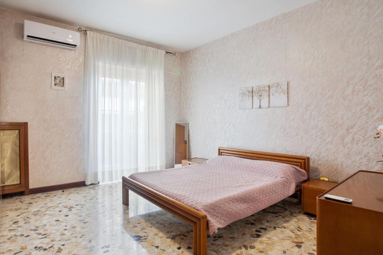 Pane & Pomodoro Beach Roomy Flat บารี ภายนอก รูปภาพ