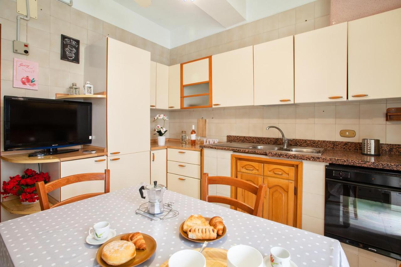 Pane & Pomodoro Beach Roomy Flat บารี ภายนอก รูปภาพ